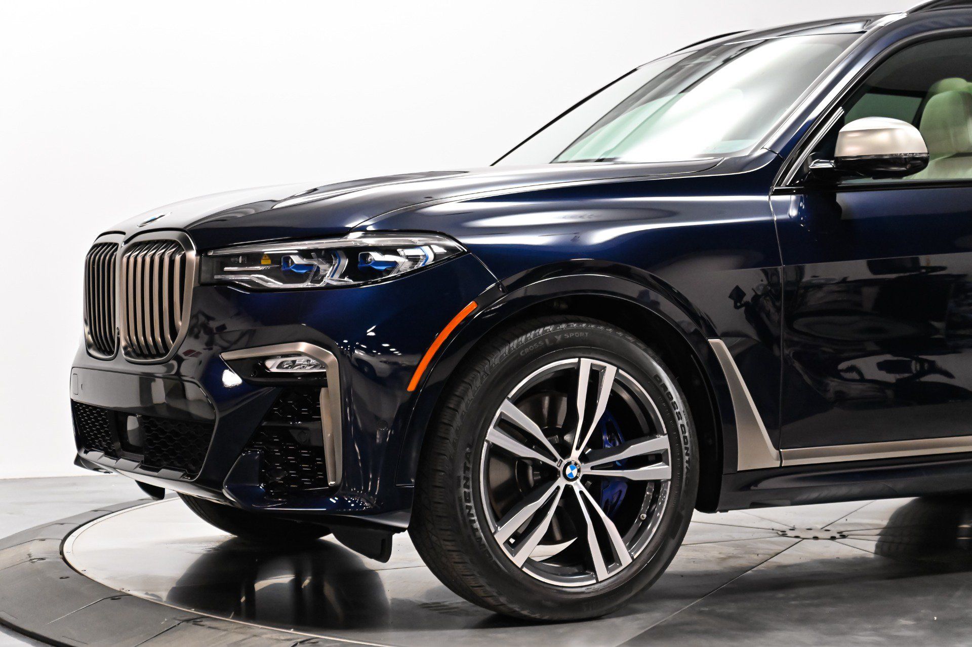 Used 2021 BMW X7 M50i AWD/4WD image 5