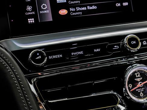 Used 2022 Bentley Flying Spur V8 AWD/4WD image 70