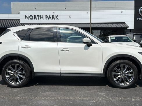 Used 2020 MAZDA CX-5 Signature AWD/4WD image 3