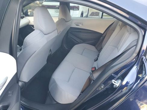 Used 2025 Toyota Corolla SE image 11