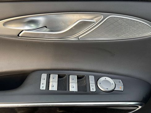 Used 2025 Genesis GV70 2.5T image 21