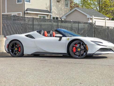 Used 2025 Ferrari SF90 Spider AWD/4WD image 11