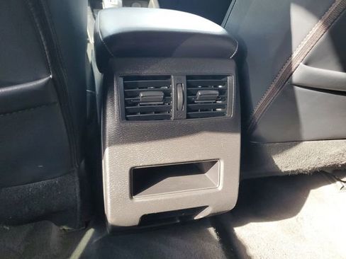 Used 2024 Mitsubishi Outlander SE AWD/4WD image 15