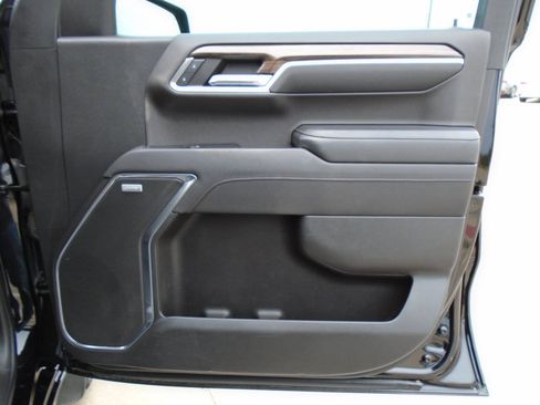 Used 2022 Chevrolet Silverado 1500 RST AWD/4WD image 29