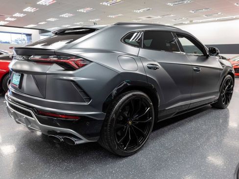 Used 2020 Lamborghini Urus image 5