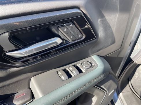 New 2026 GMC Yukon AT4 w/ AT4 Premium Package image 15