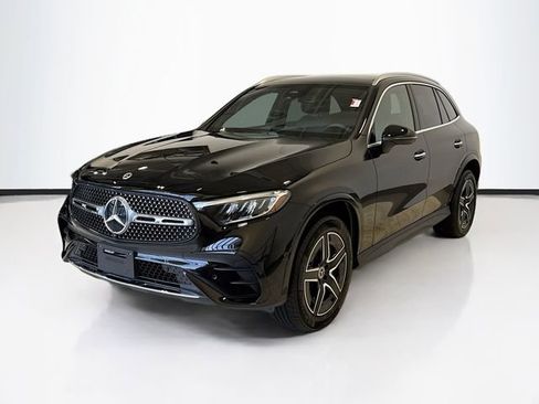 Certified 2026 Mercedes-Benz GLC 300 4MATIC image 1