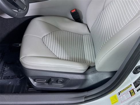 Certified 2024 Toyota Camry SE image 23
