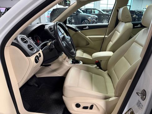 Used 2016 Volkswagen Tiguan R-Line image 15