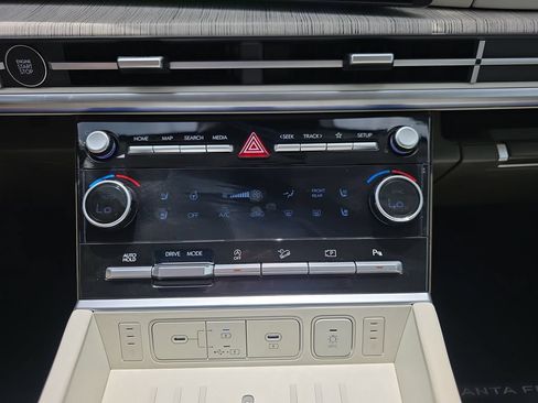 Certified 2025 Hyundai Santa Fe Calligraphy FWD image 26