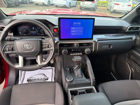 Used 2024 Toyota Tacoma TRD Sport image 10