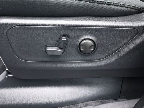 New 2026 RAM 1500 Big Horn AWD/4WD image 11