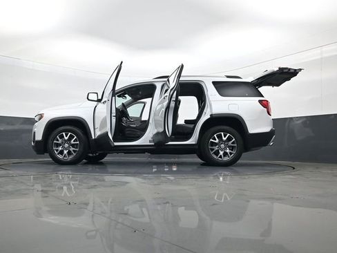 Used 2023 GMC Acadia SLT image 35