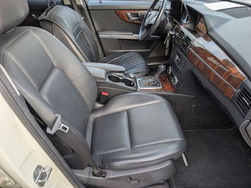 Used 2011 Mercedes-Benz GLK 350 4MATIC image 12