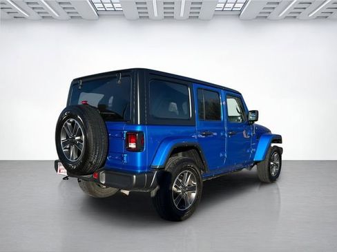 Used 2023 Jeep Wrangler Sahara image 4