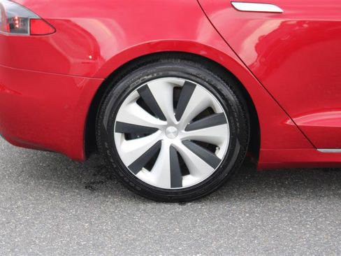 Used 2020 Tesla Model S Long Range Plus AWD/4WD image 7