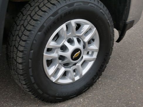 Used 2021 Chevrolet Silverado 2500 LT AWD/4WD image 13