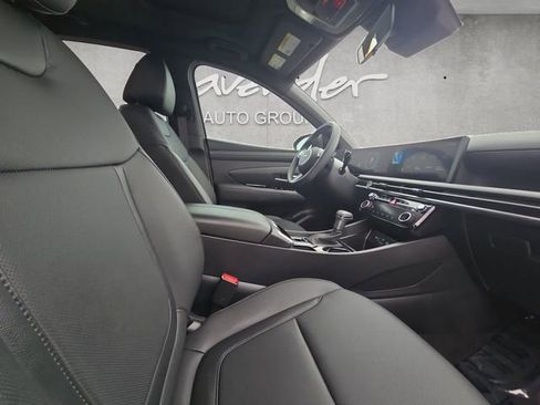 Used 2025 Hyundai Santa Cruz SEL image 24