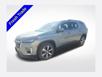 Used 2023 Chevrolet Traverse LT w/ LT Premium Package