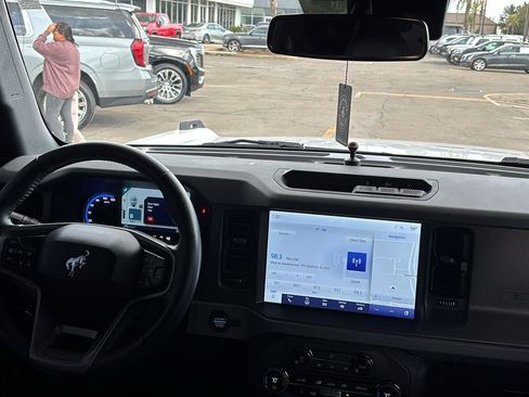 Used 2024 Ford Bronco Big Bend image 24