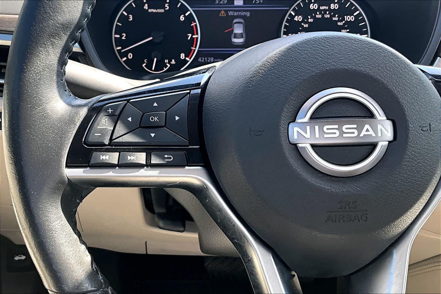 Used 2024 Nissan Altima 2.5 SV w/ SV Premium Package FWD image 24