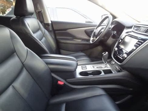 Used 2023 Nissan Murano SV image 9