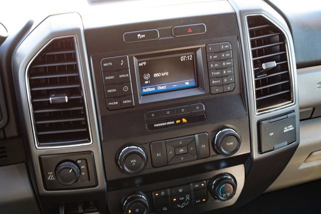 Used 2019 Ford F250 XLT w/ Camper Package AWD/4WD image 26