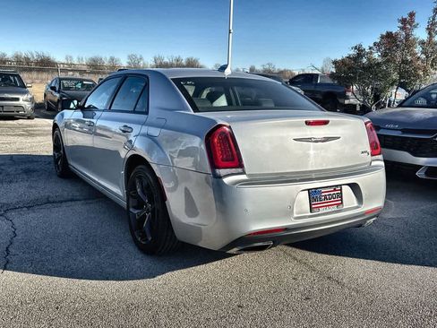 Used 2023 Chrysler 300 S RWD image 4