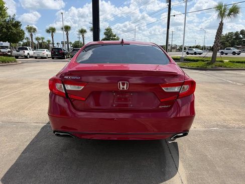 Used 2018 Honda Accord Sport image 4