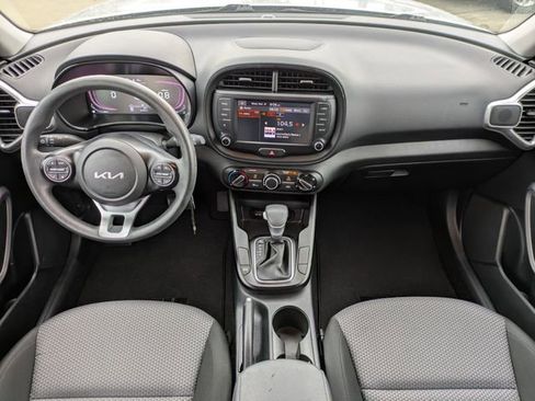Used 2023 Kia Soul LX w/ Option Group 015 FWD image 15