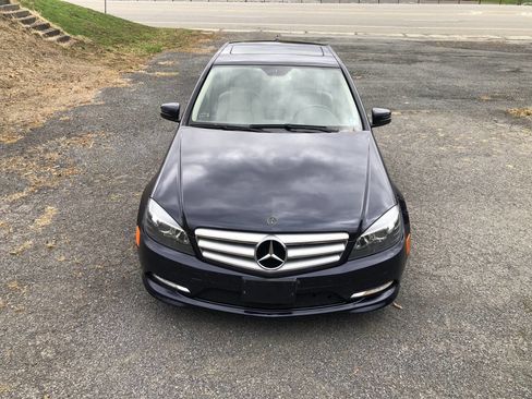 Used 2011 Mercedes-Benz C 300 4MATIC Sedan image 6
