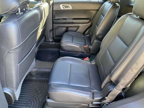 Used 2014 Ford Explorer Sport w/ Equipment Group 401A image 16