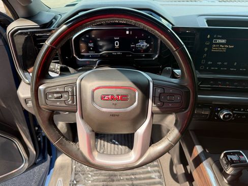 Used 2024 GMC Sierra 1500 SLT w/ SLT Convenience Package AWD/4WD image 32