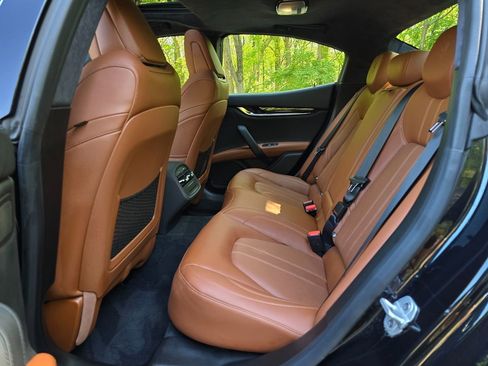 Used 2022 Maserati Ghibli GT image 15