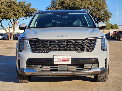 Used 2025 Kia Sorento S w/ Panoramic Sunroof Package image 7