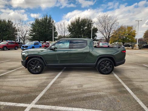 Used 2025 Rivian R1T Adventure image 4