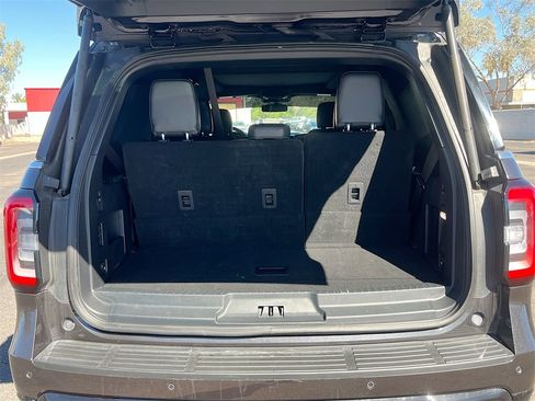 Used 2024 Ford Expedition Limited image 28