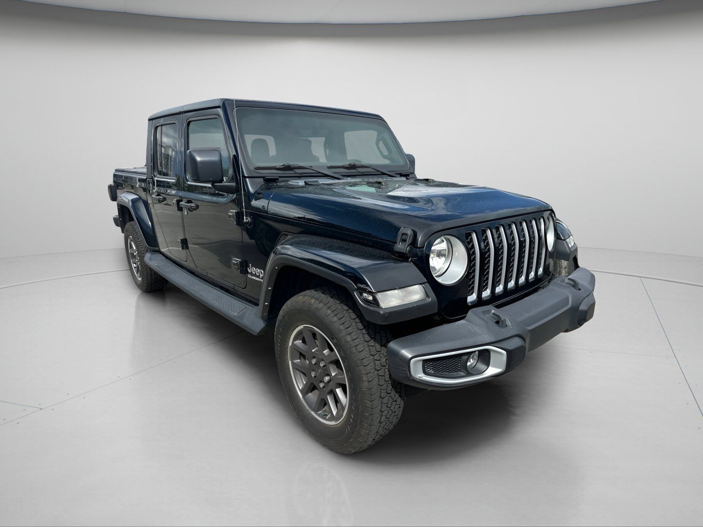 Used 2022 Jeep Gladiator Overland w/ Popular Equipment Package AWD/4WD image 2
