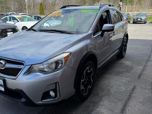 Used 2016 Subaru Crosstrek 2.0i Premium AWD/4WD image 4