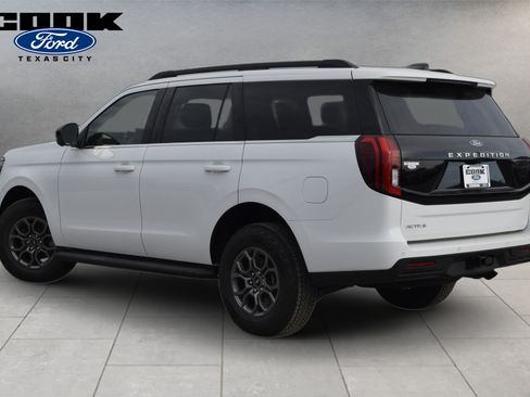 New 2026 Ford Expedition Active RWD image 4