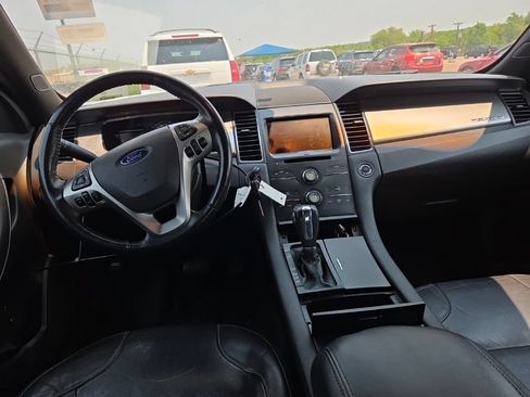 Used 2013 Ford Taurus SEL FWD image 8