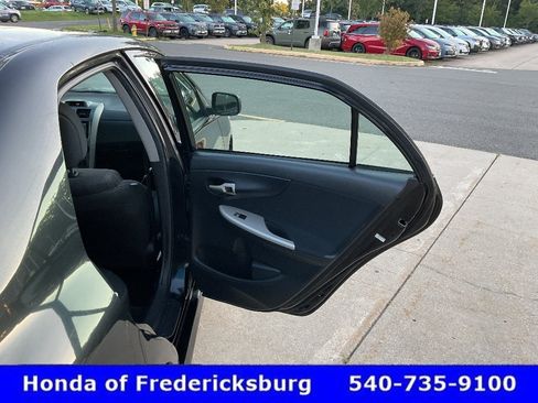 Used 2013 Toyota Corolla S w/ Premium Pkg FWD image 17