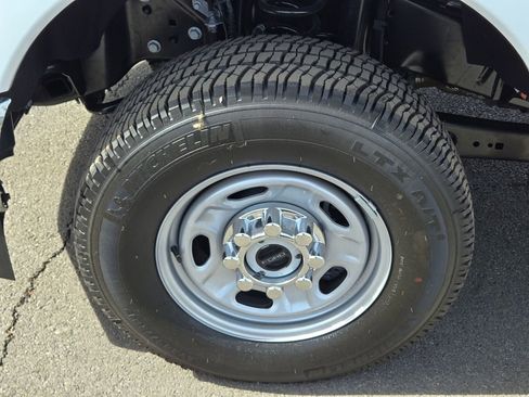 New 2026 Ford F250 XL w/ FX4 Off-Road Package image 7