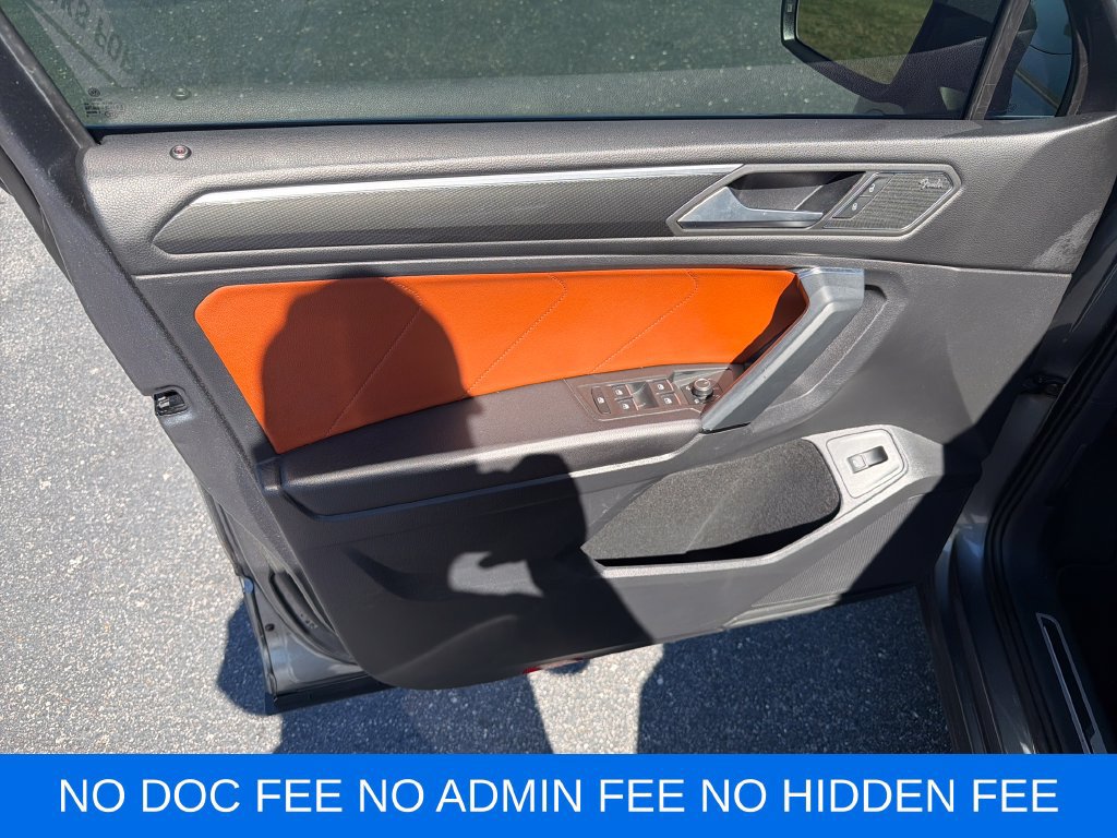 Used 2019 Volkswagen Tiguan SEL Premium AWD/4WD image 12