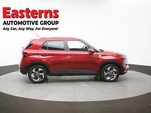 Used 2024 Hyundai Venue Limited FWD image 44