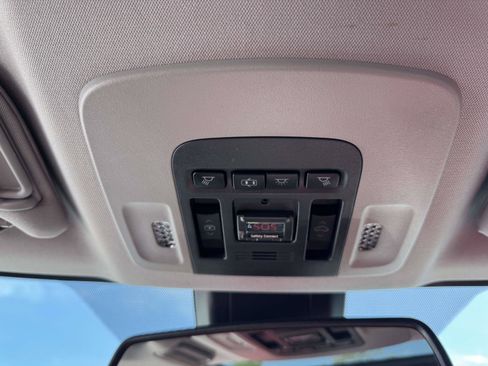 Used 2019 Toyota Camry XSE w/ Navigation Package FWD image 31