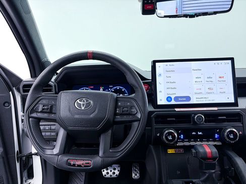 Used 2025 Toyota Tacoma TRD Pro AWD/4WD image 11