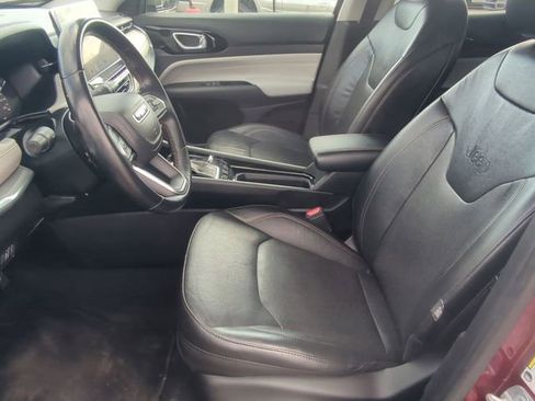 Certified 2022 Jeep Compass Limited image 11