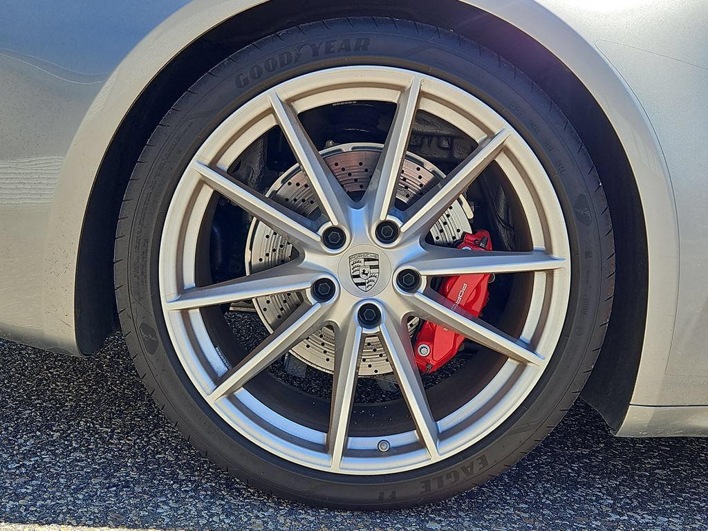 Certified 2024 Porsche 911 Carrera 4S AWD/4WD image 11