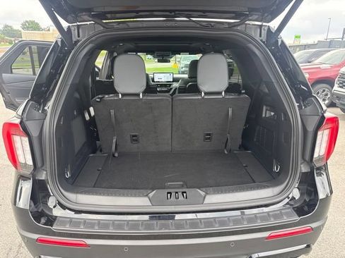 Used 2025 Ford Explorer ST-Line AWD/4WD image 28
